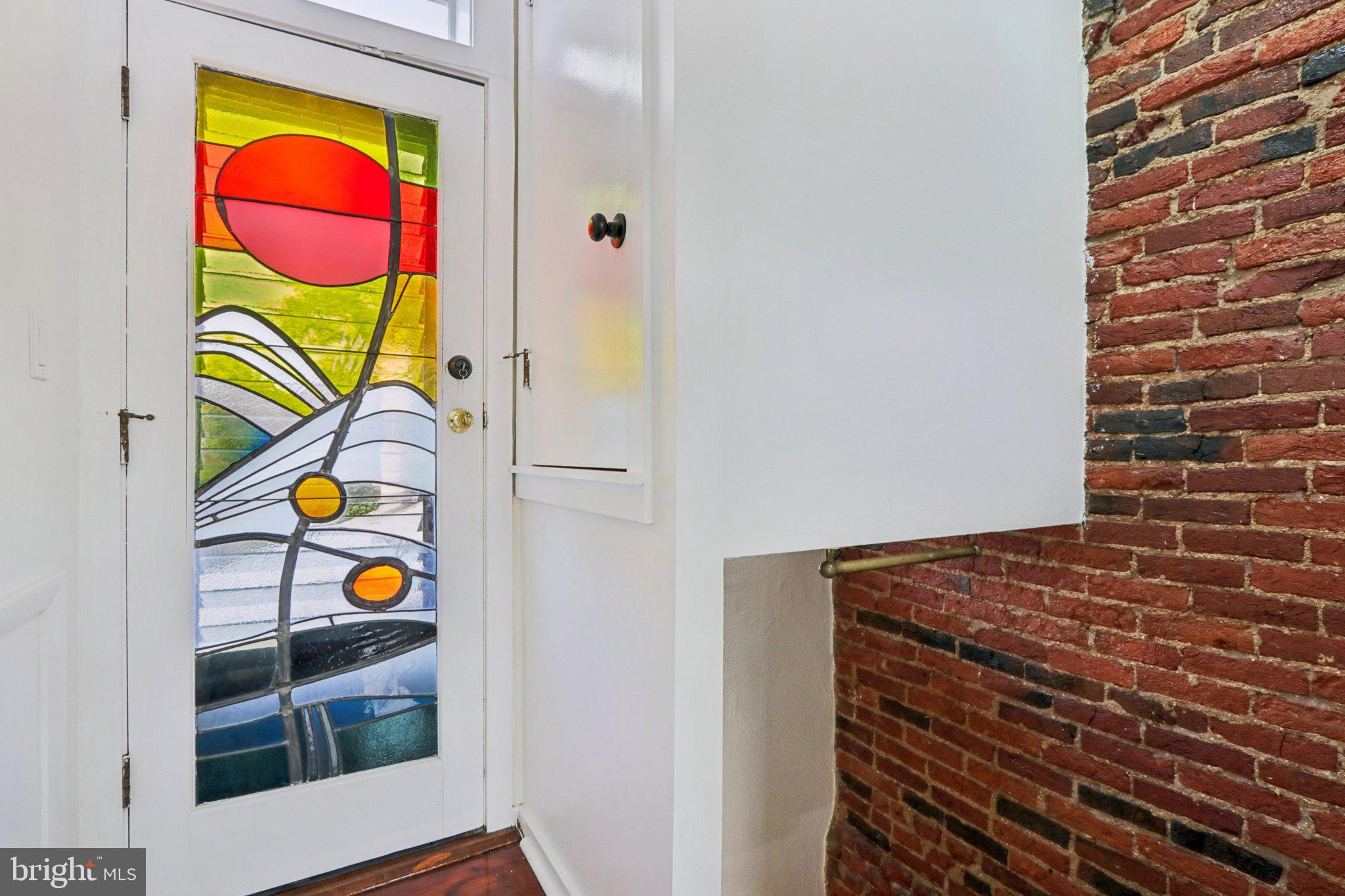 QUEEN VILLAGE - Residential