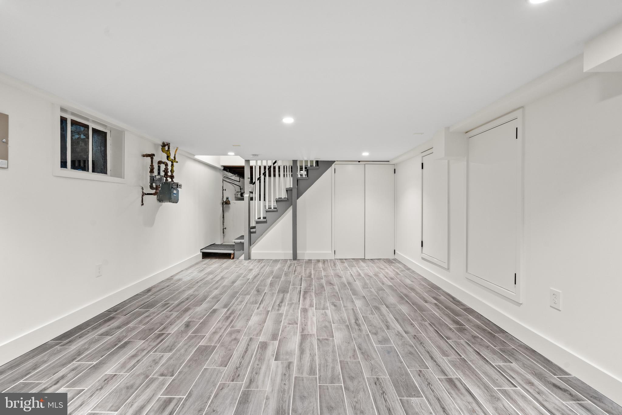 SOMERSET - Residential