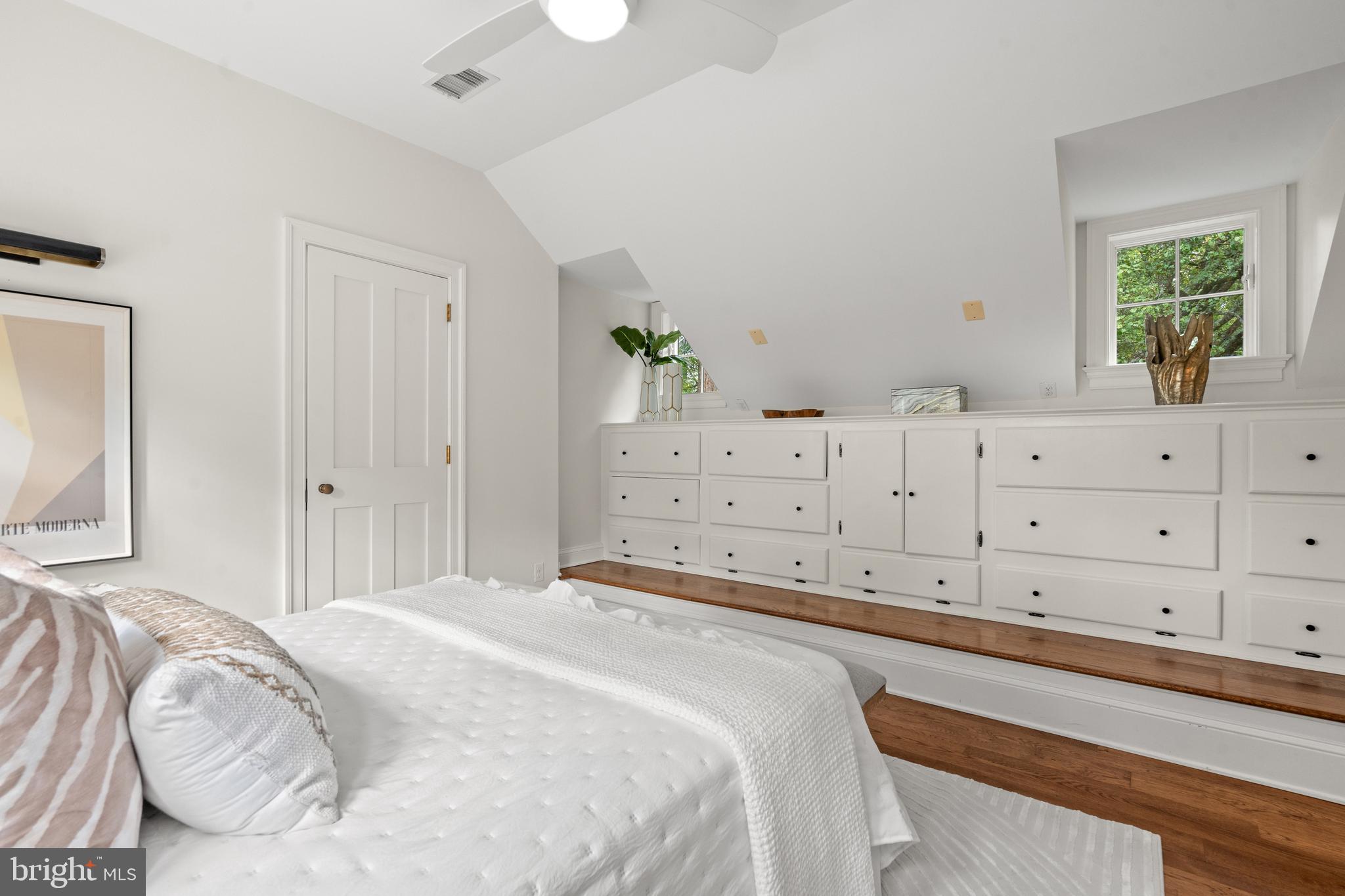 SOMERSET - Residential