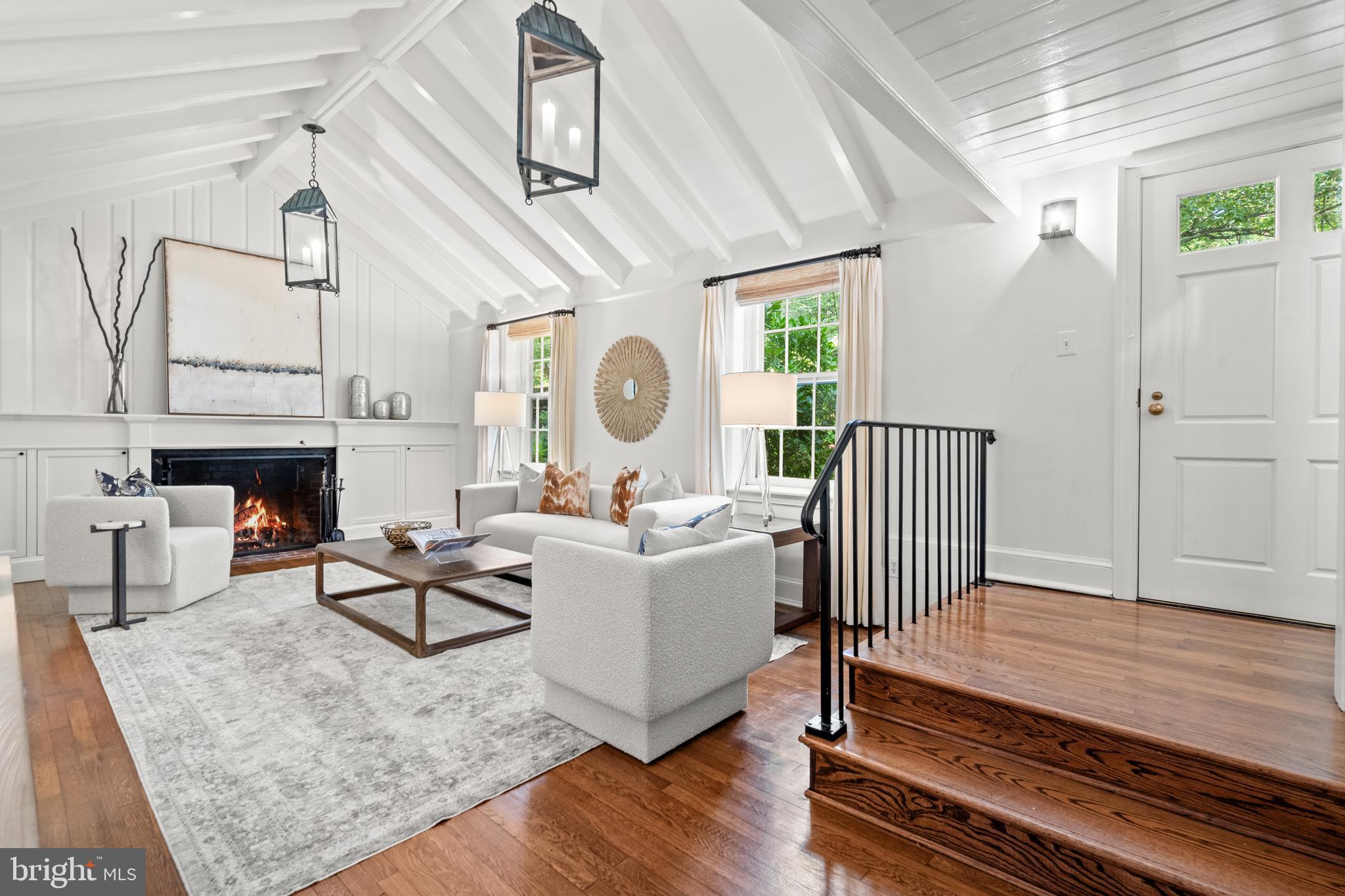 SOMERSET - Residential