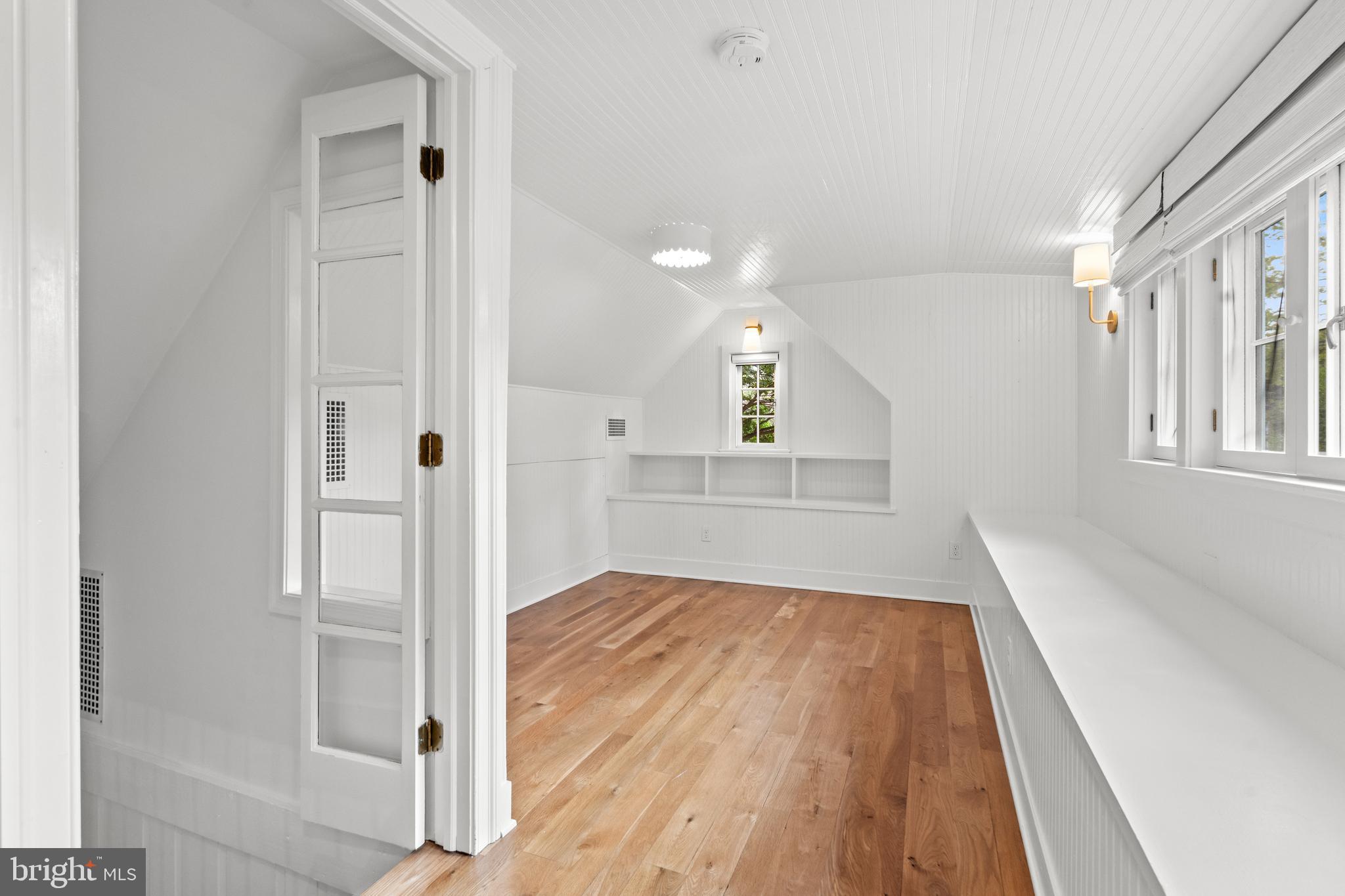 SOMERSET - Residential