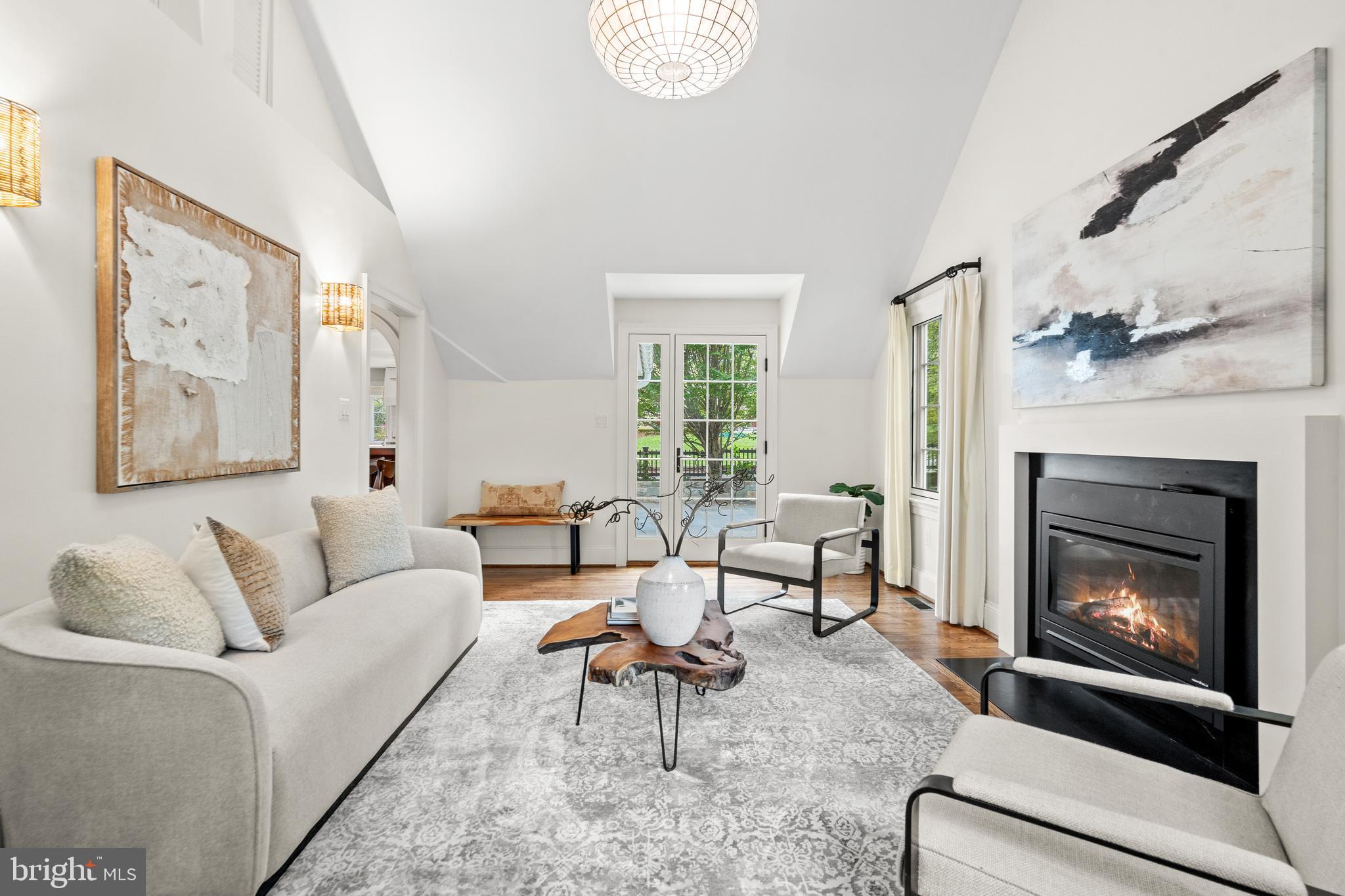 SOMERSET - Residential