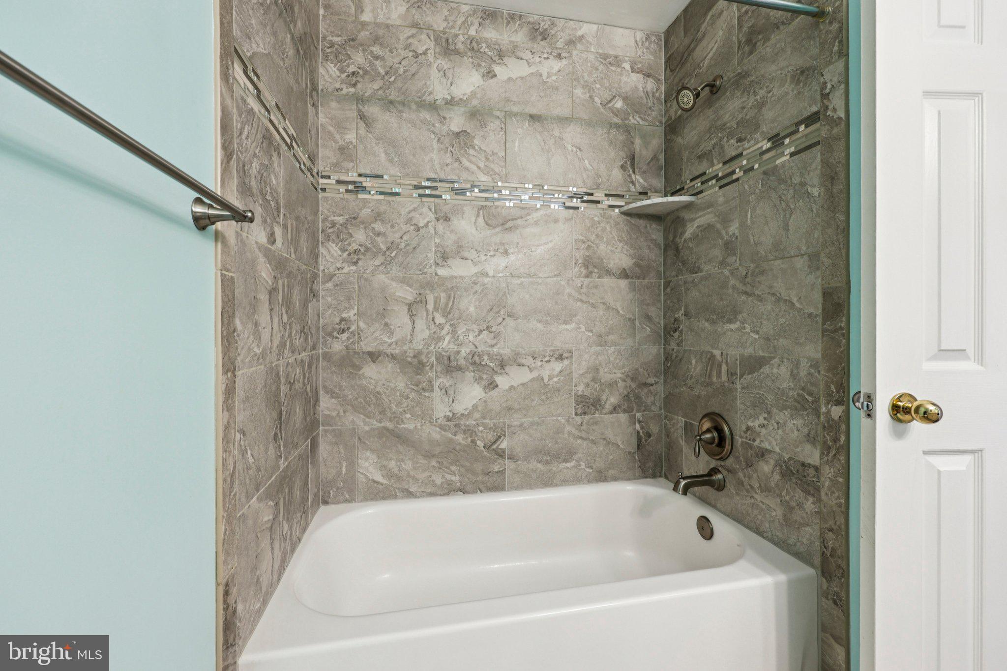 GRANTWOOD ACRES - Residential