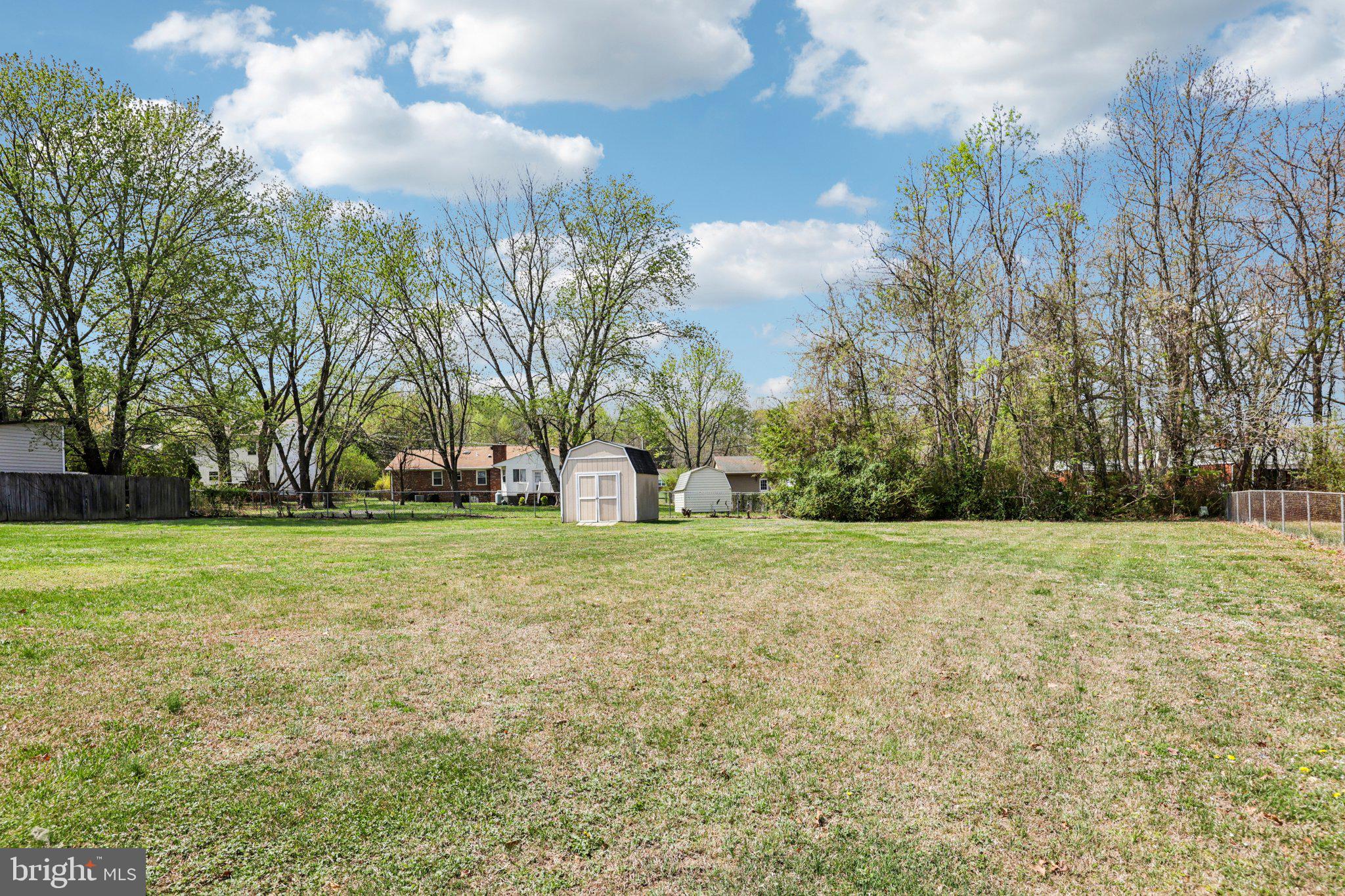 GRANTWOOD ACRES - Residential