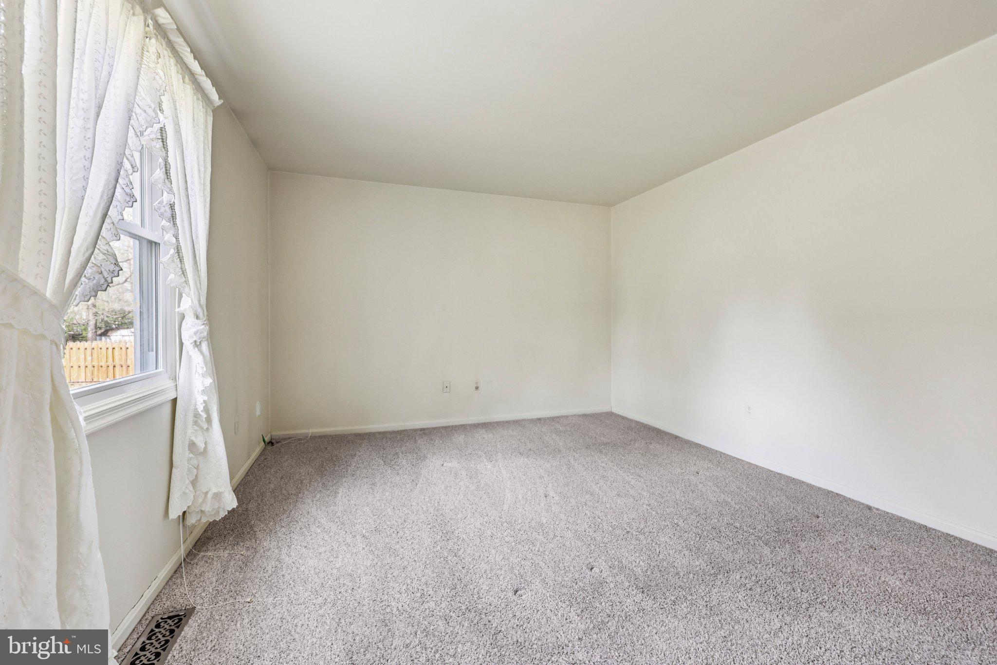 GRANTWOOD ACRES - Residential