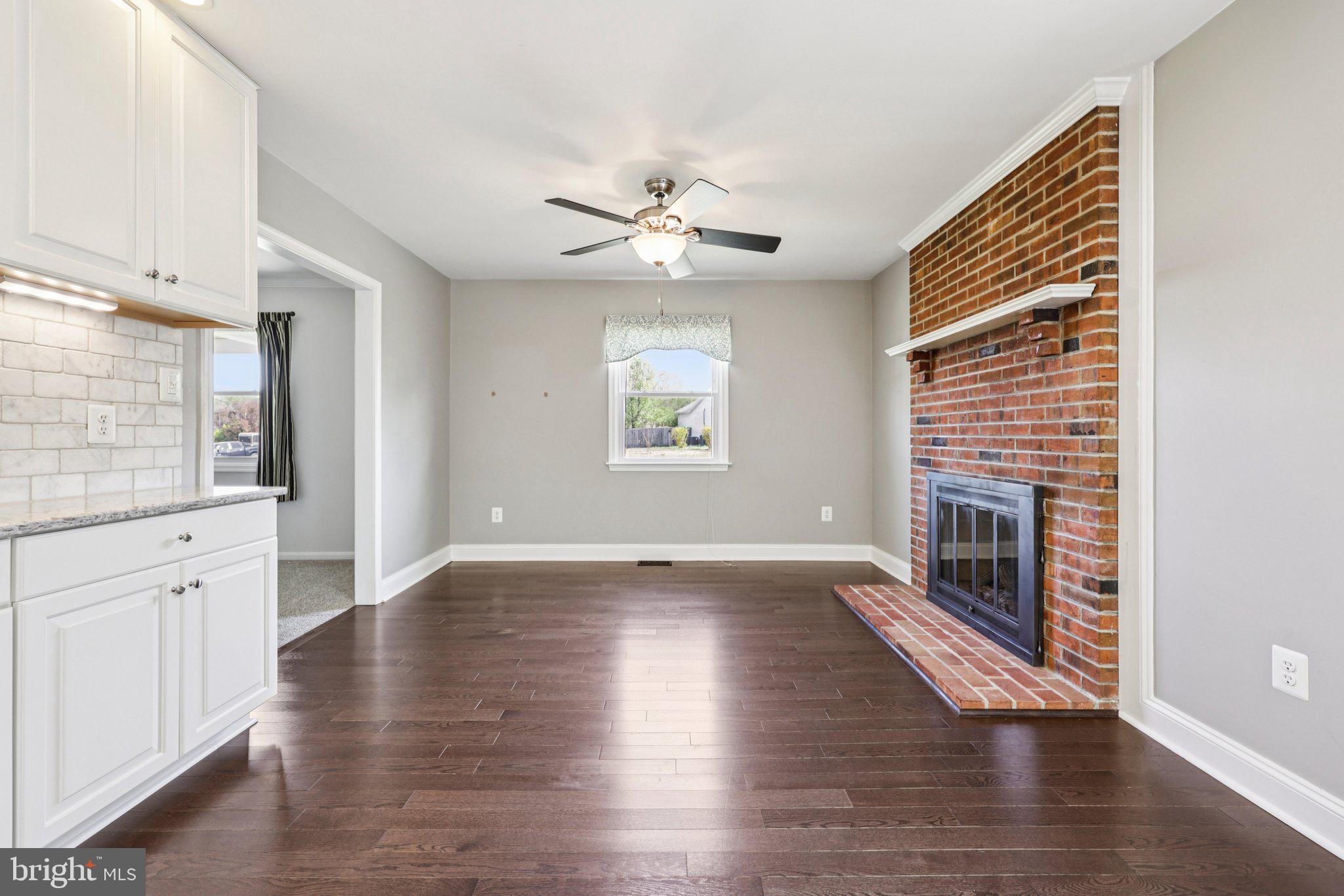 GRANTWOOD ACRES - Residential