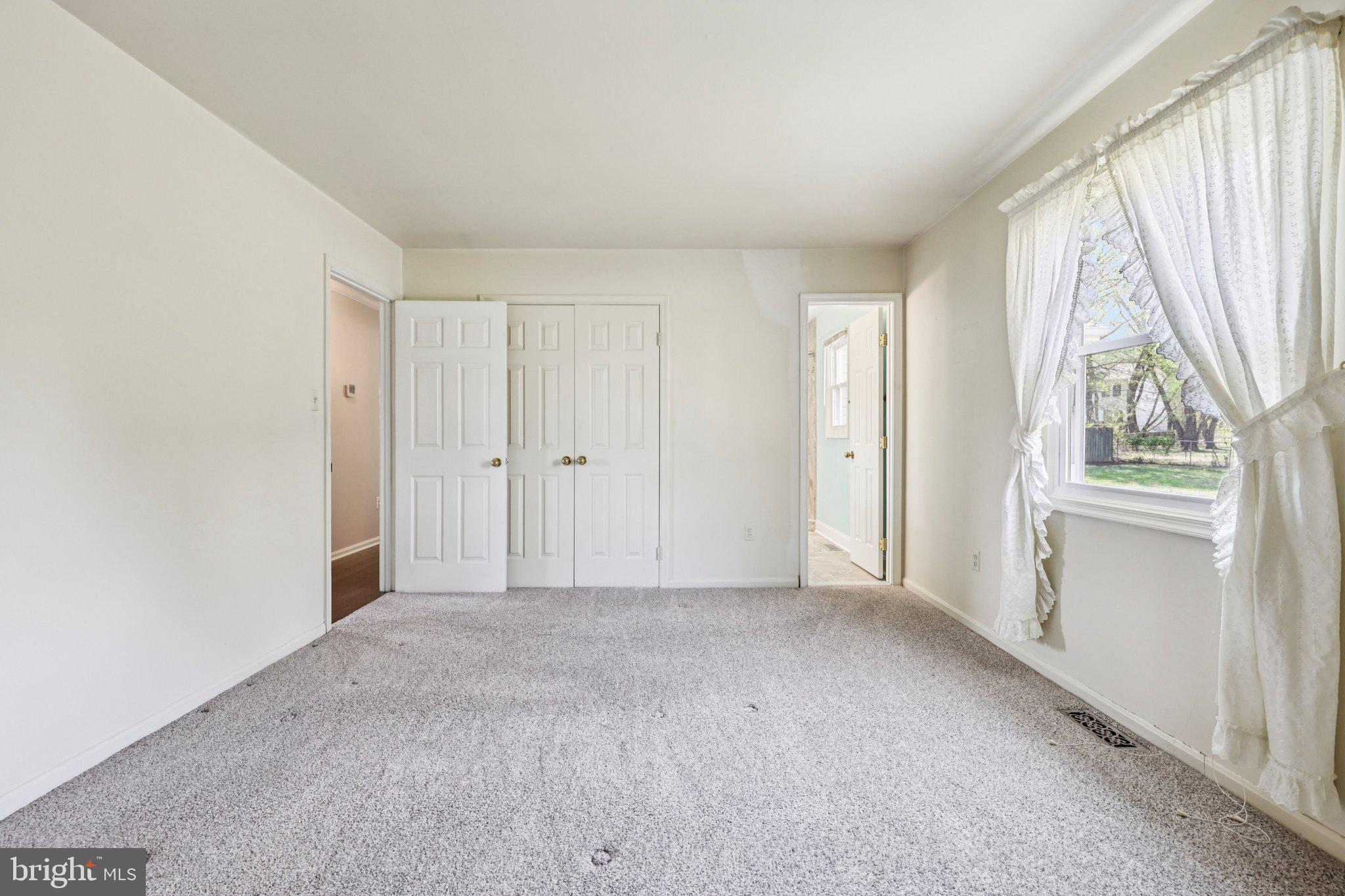 GRANTWOOD ACRES - Residential