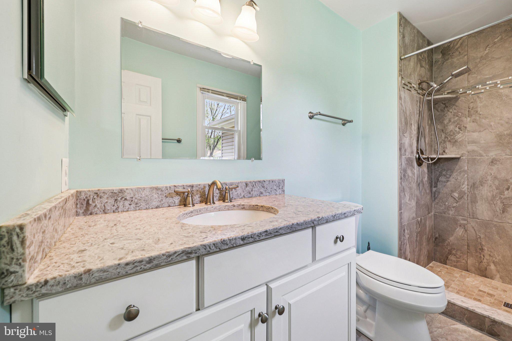 GRANTWOOD ACRES - Residential