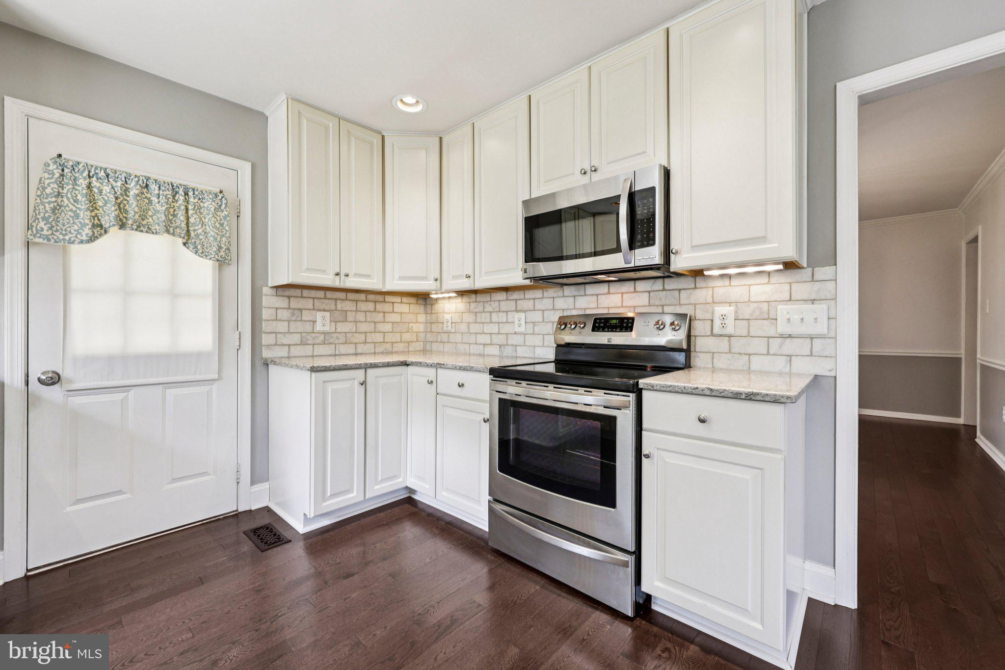 GRANTWOOD ACRES - Residential