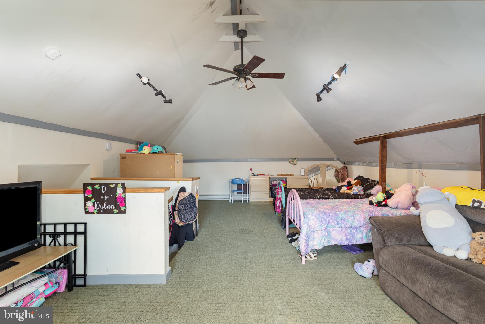 PALMYRA BOROUGH - Residential