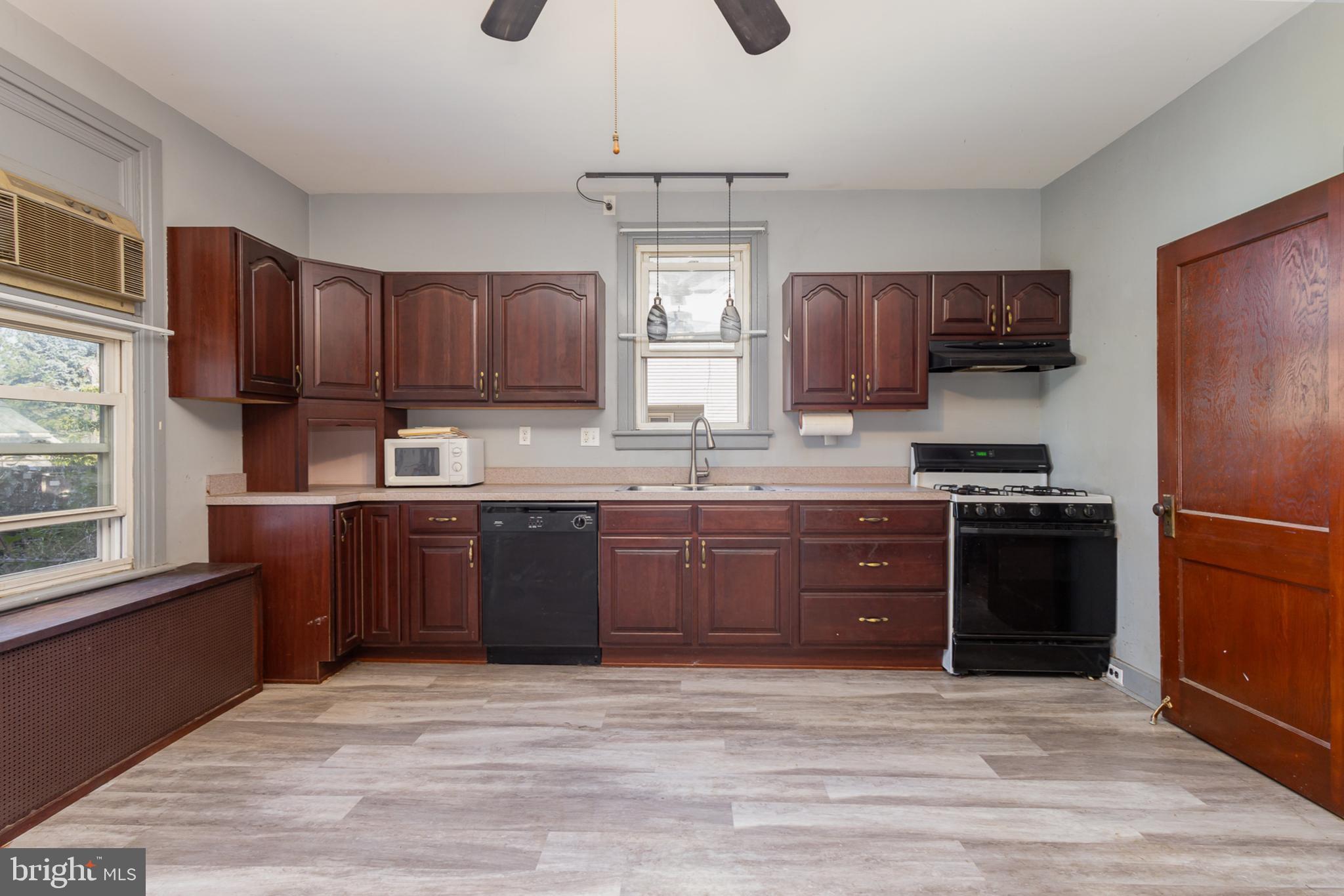 PALMYRA BOROUGH - Residential