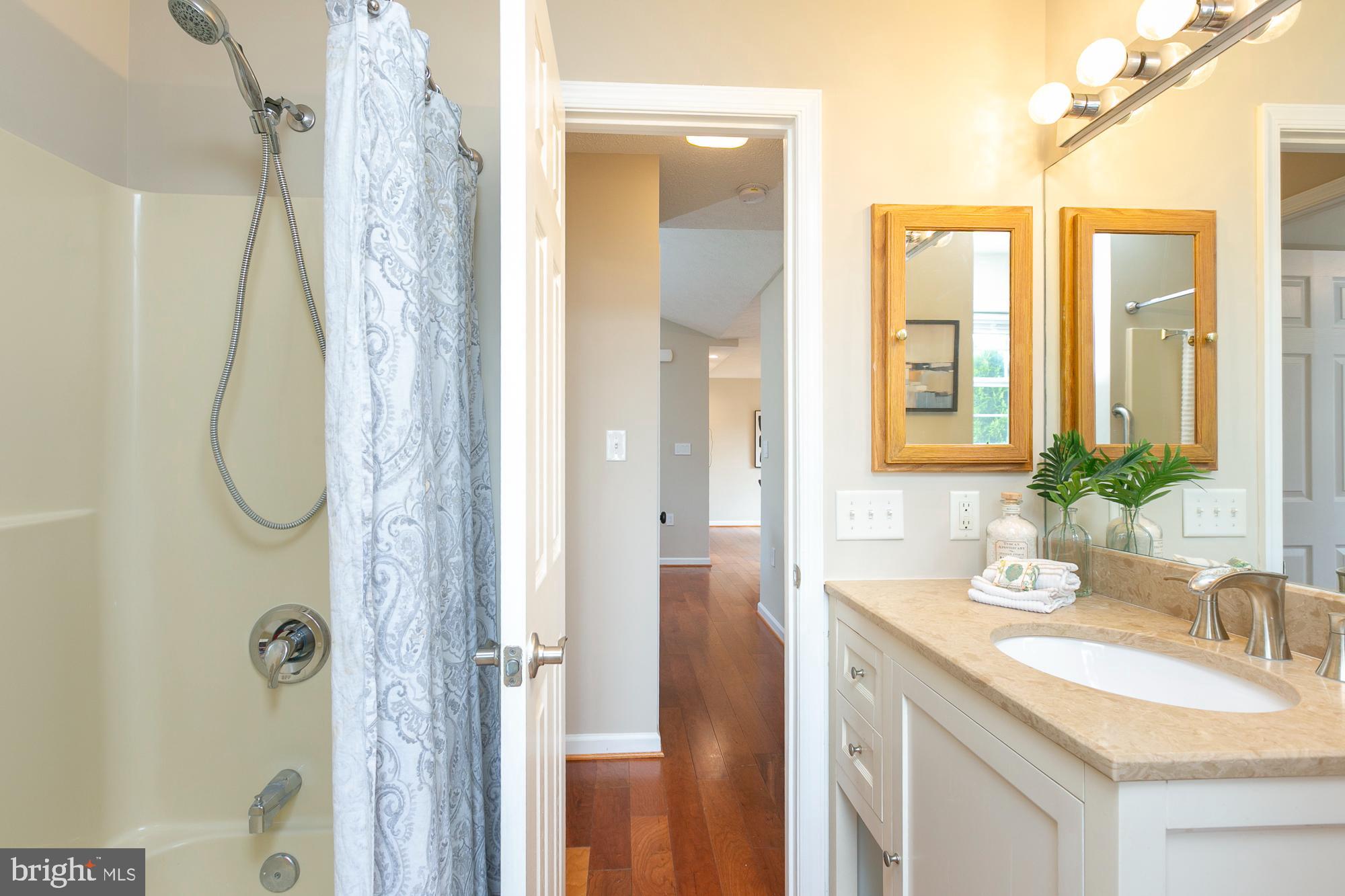 BRIAR RUN - Residential