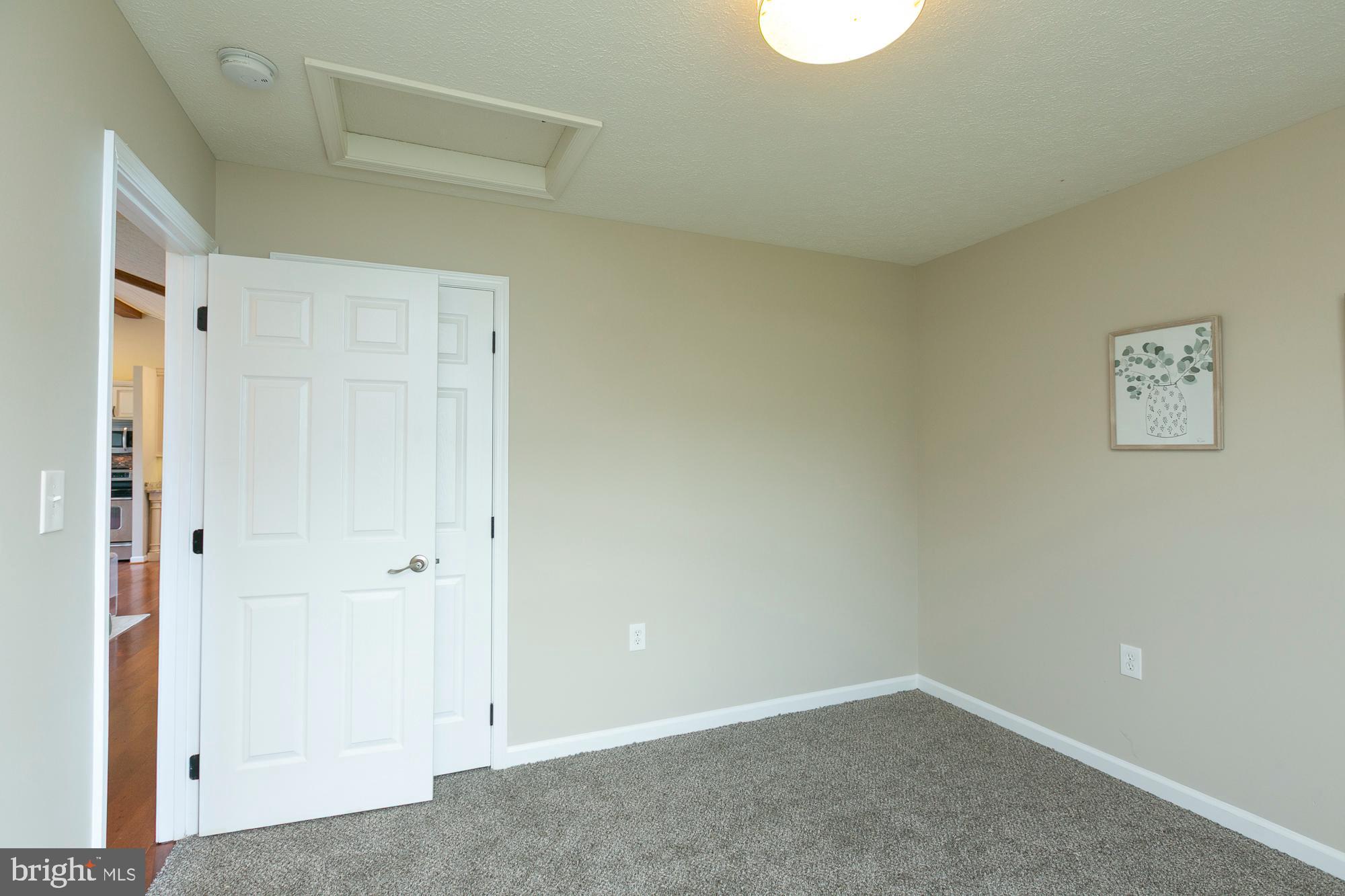 BRIAR RUN - Residential