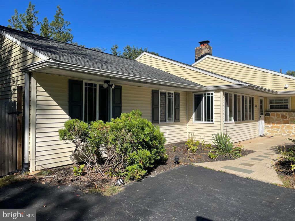 Photo of 511 Heather Road, EXTON, PA 19341 (MLS # PACT2115390)