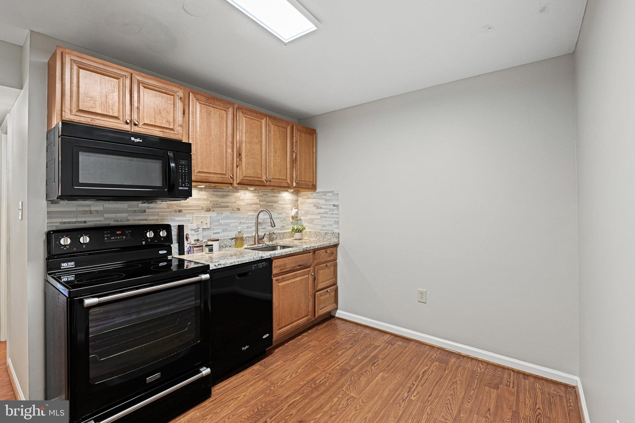 HAWTHORNE VILLAGE - Residential