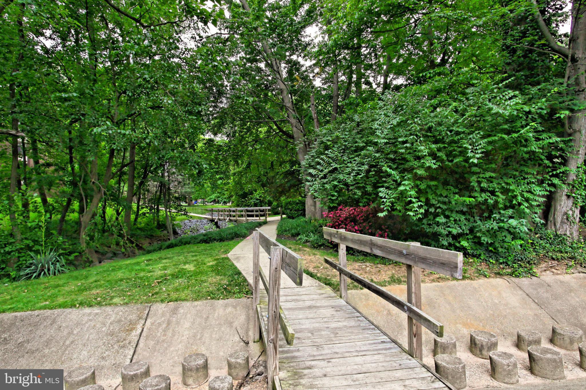 HAWTHORNE VILLAGE - Residential