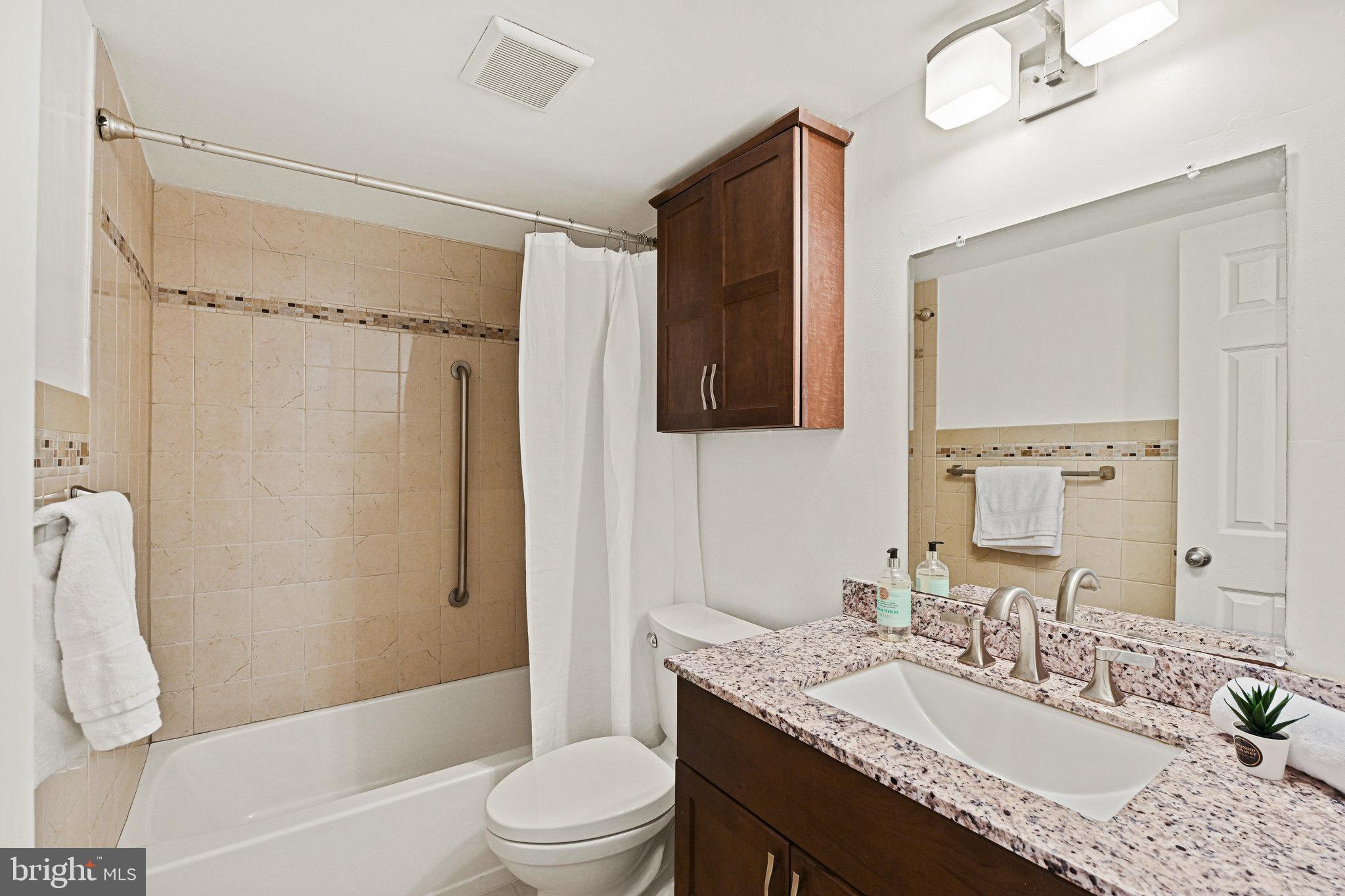 HAWTHORNE VILLAGE - Residential