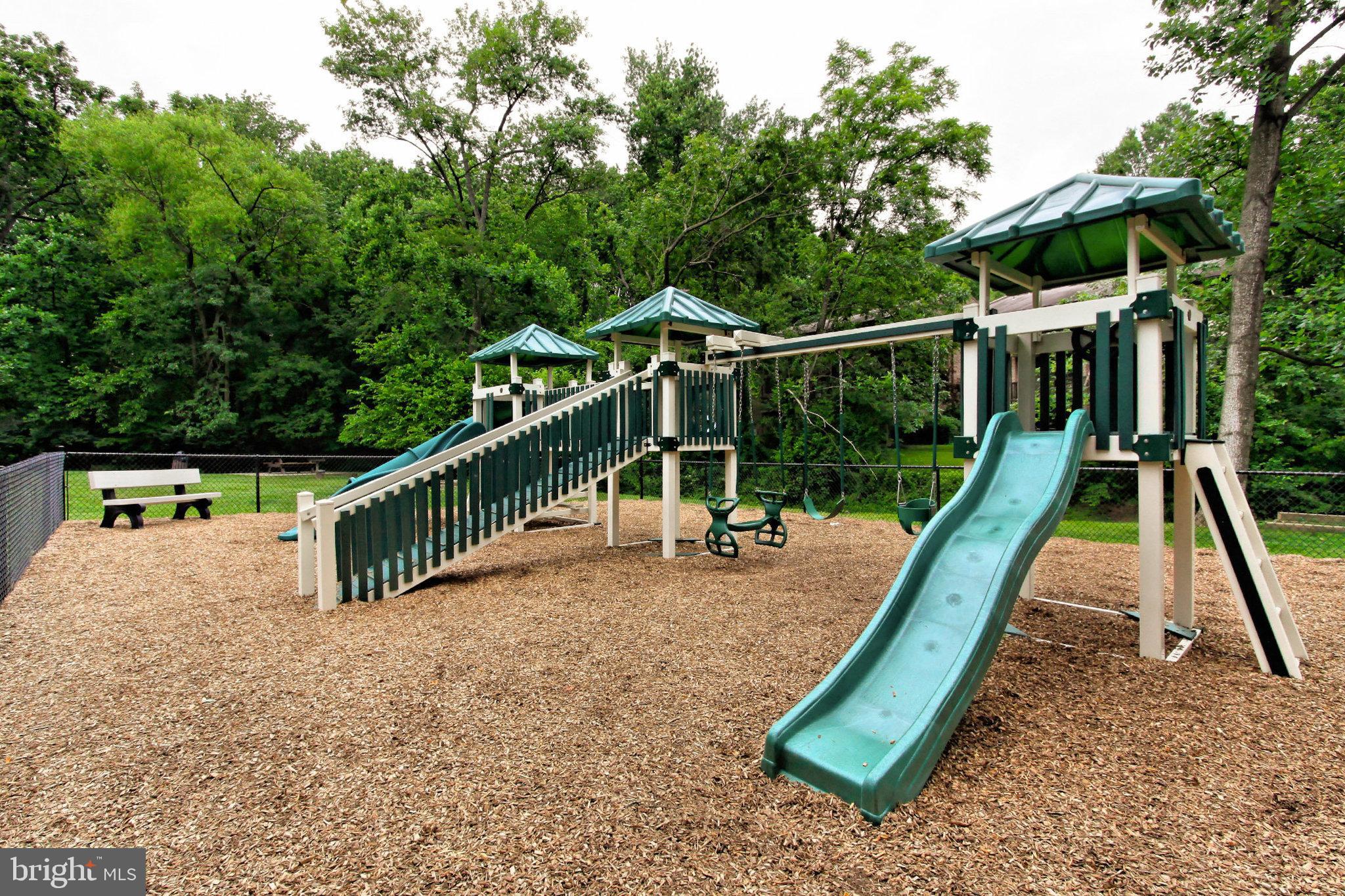 HAWTHORNE VILLAGE - Residential