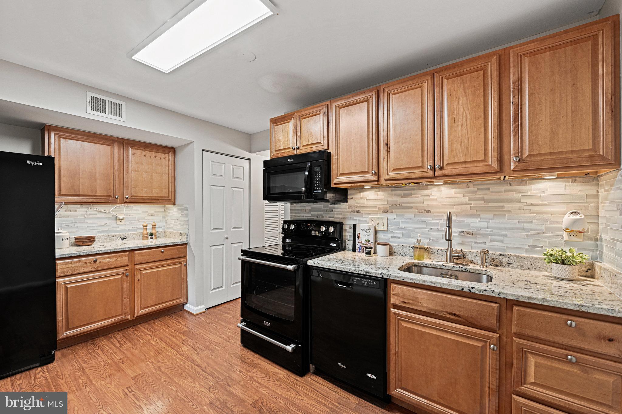 HAWTHORNE VILLAGE - Residential