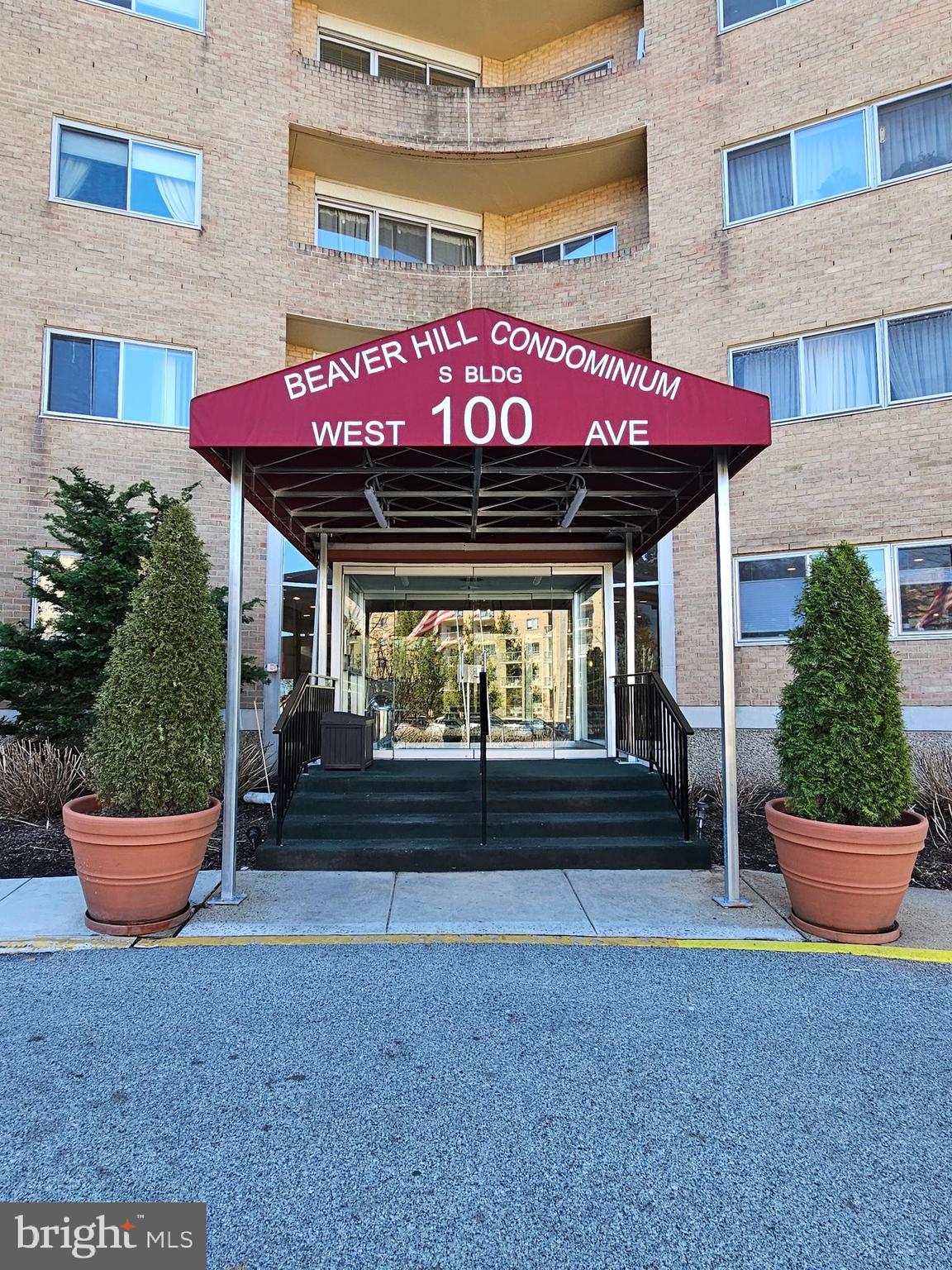 Lovely three-bedroom, two-bath condo now available in Jenkintown's Beaver Hill Condominium Community. The unit features hardwood floors, a sizable kitchen with plenty of cabinets and counter space, a spacious floor plan, and a bright interior. The large master suite offers a full bath and walk-in closet, and one of the bedrooms has been customized as a den with built-ins. The unit also features recessed lighting, and a balcony for relaxation. Bedroom carpets and master bath area would do well with updating. Additional amenities include ample closet space, a lower-level storage unit, security features, laundry on each floor, and a community pool for an extra fee. The community provides security, doorpersons, and well-maintained common areas. Just across the street from the highly rated Jenkintown Schools, which are a short walk. Conveniently located near major transportation, the Jenkintown Train Station, shopping, dining, and a farmers’ market, with easy access to Philadelphia, Trenton, and the airport. Pets are not permitted: Service & support animals only.