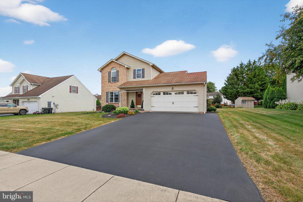 Photo of 44 Sunrise Circle, DENVER, PA 17517 (MLS # PALA2091022)