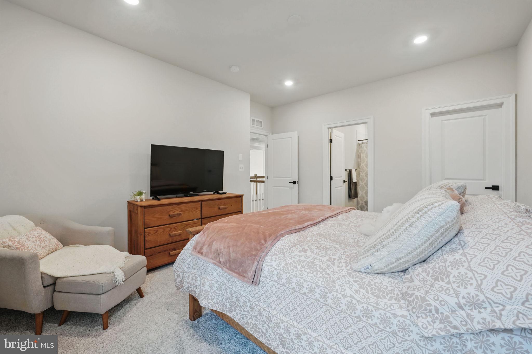 GRANT AT WILLOWSFORD - Residential