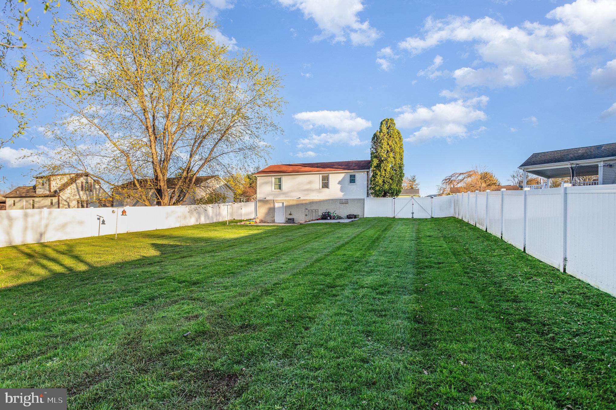 3417 FOX RIDGE COURT
