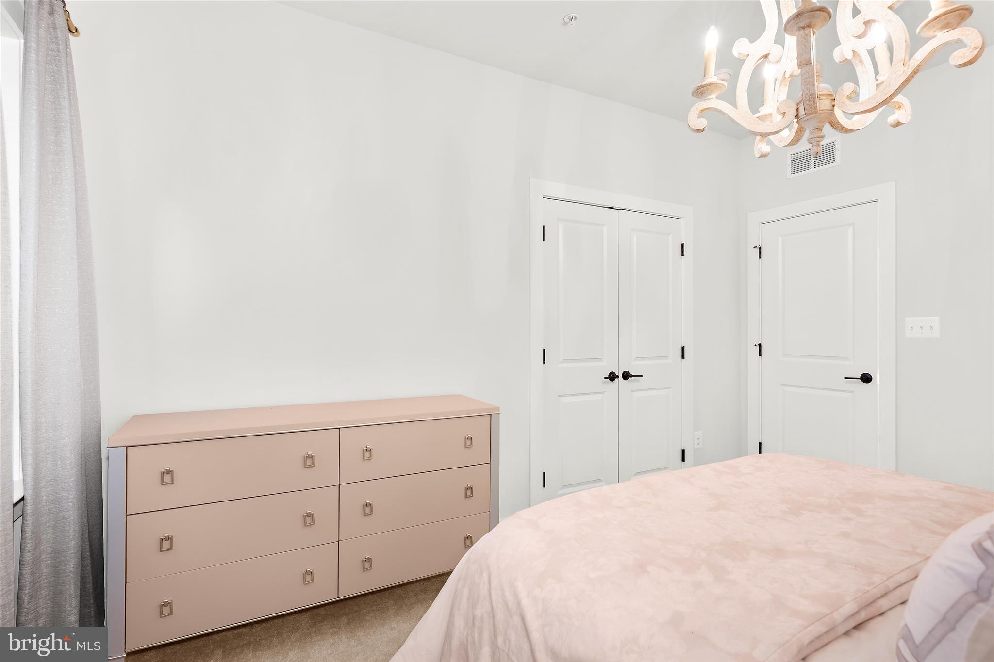 TWO RIVERS - Residential