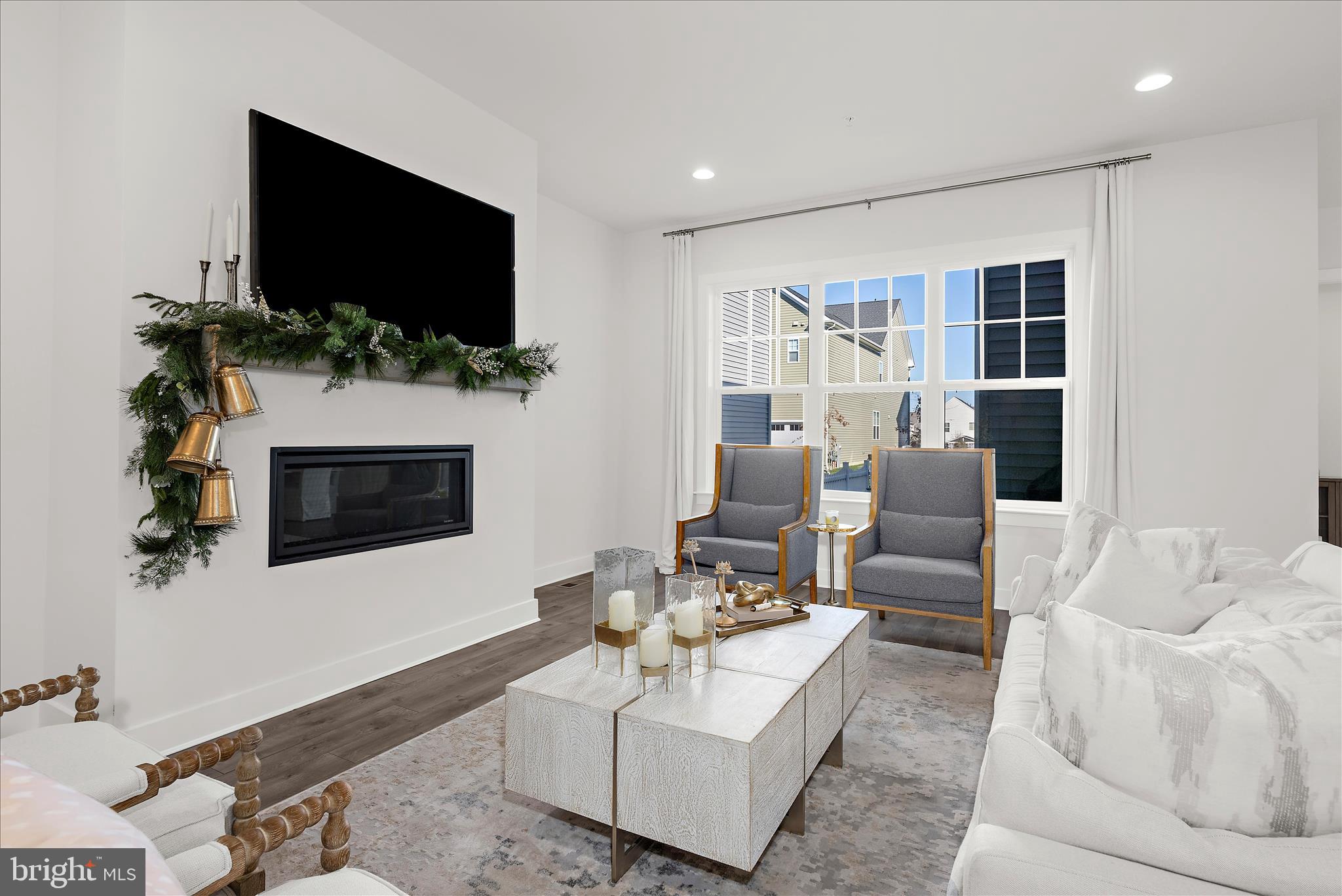 TWO RIVERS - Residential