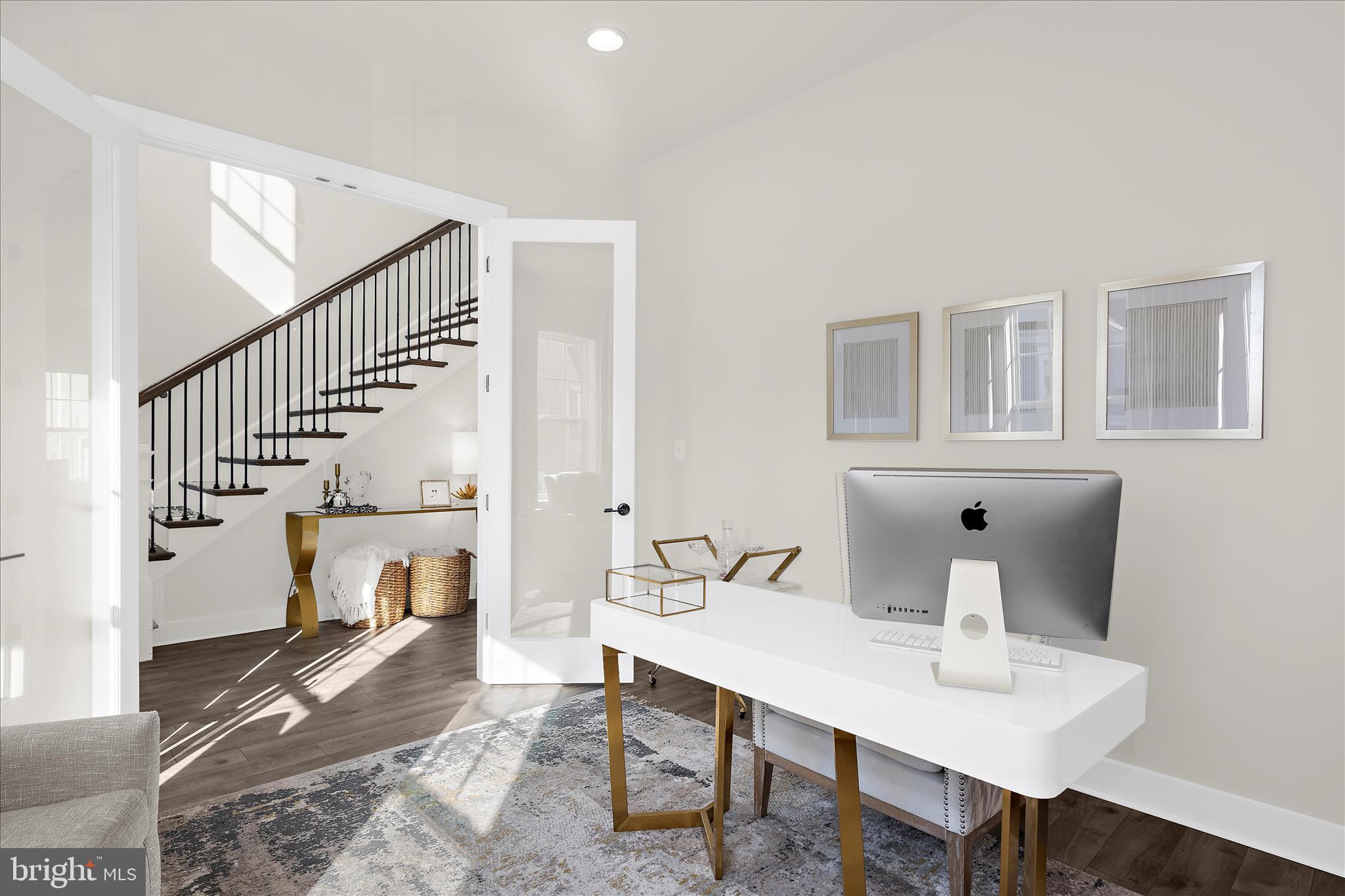 TWO RIVERS - Residential