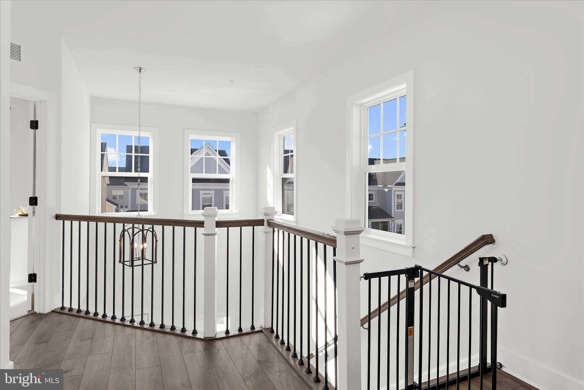 TWO RIVERS - Residential