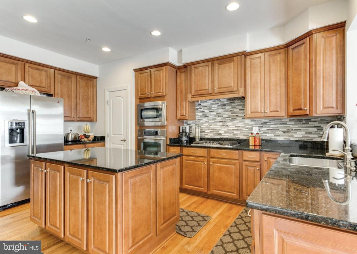 VILLAGE OF CLOPPERS MILL - Residential Lease