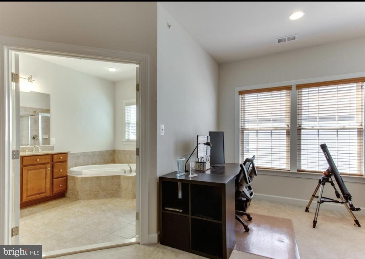 VILLAGE OF CLOPPERS MILL - Residential Lease