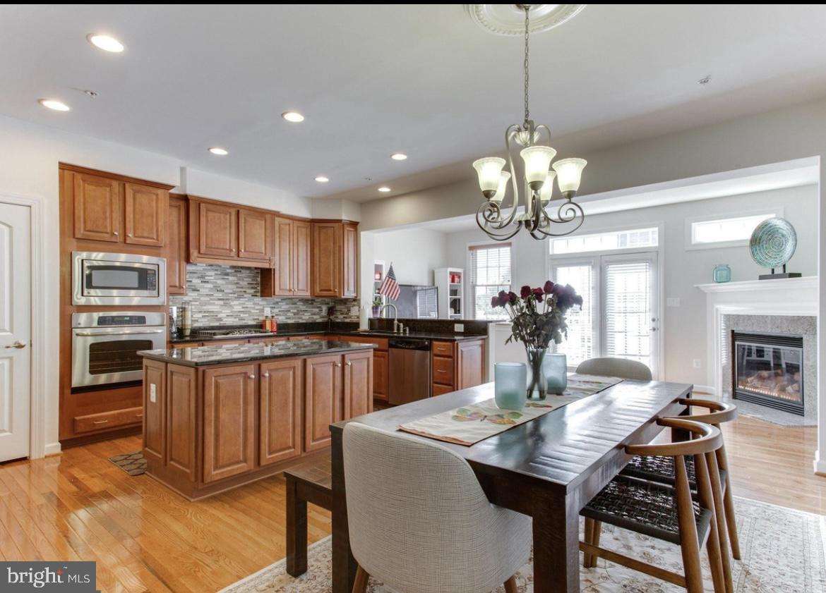 VILLAGE OF CLOPPERS MILL - Residential Lease