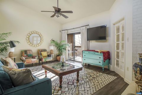 Condo For Sale - 134 Turtle Creek Rd Rd #10<br/> Albemarle County, CHARLOTTESVILLE, VA 22901