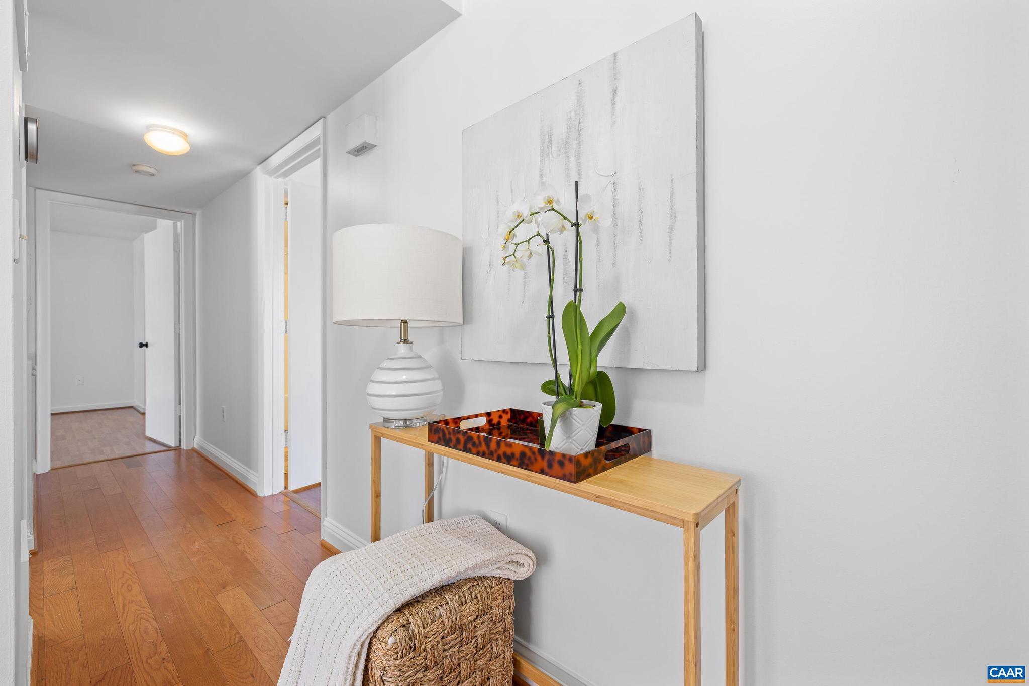 362 SOUTH PANTOPS DR