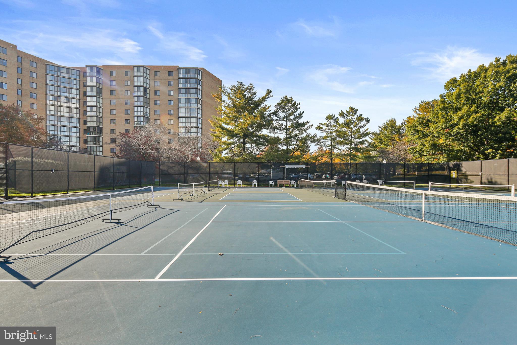 LEISURE WORLD - Residential