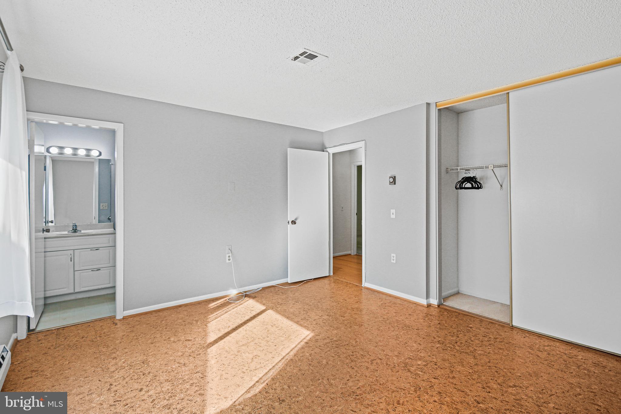 LEISURE WORLD - Residential