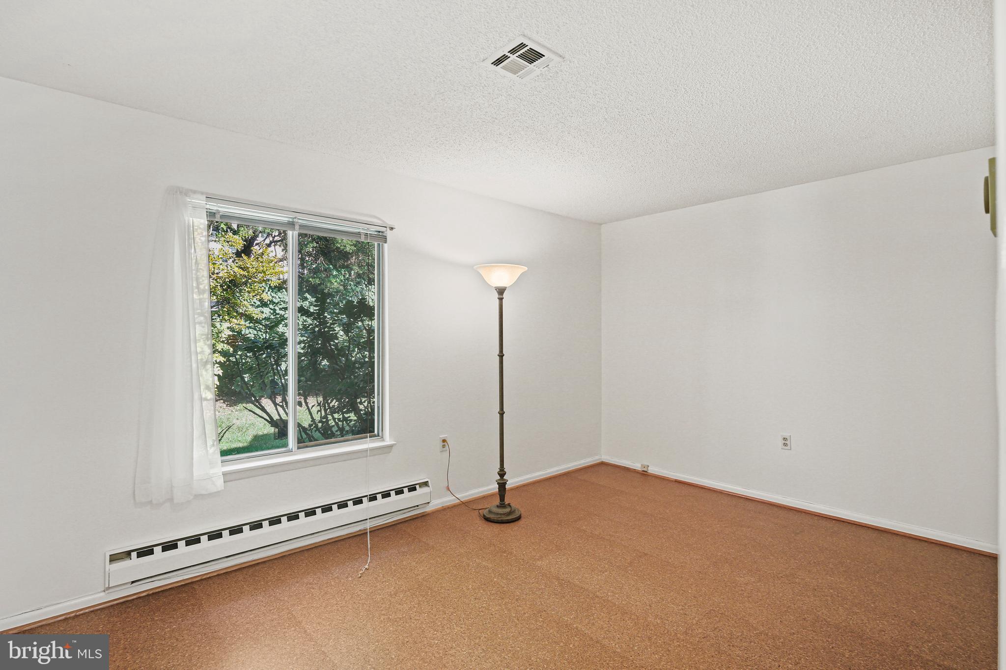 LEISURE WORLD - Residential