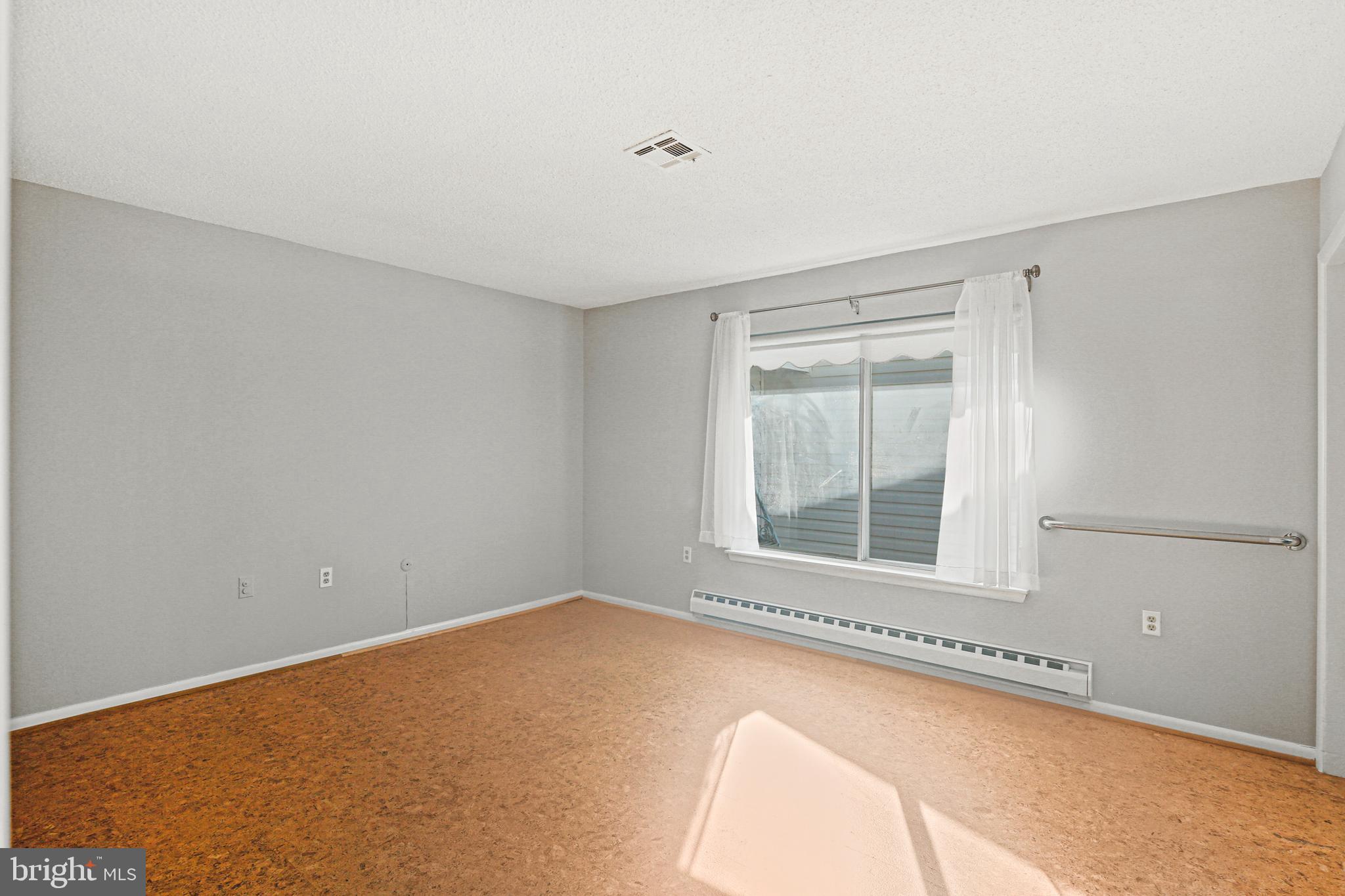 LEISURE WORLD - Residential