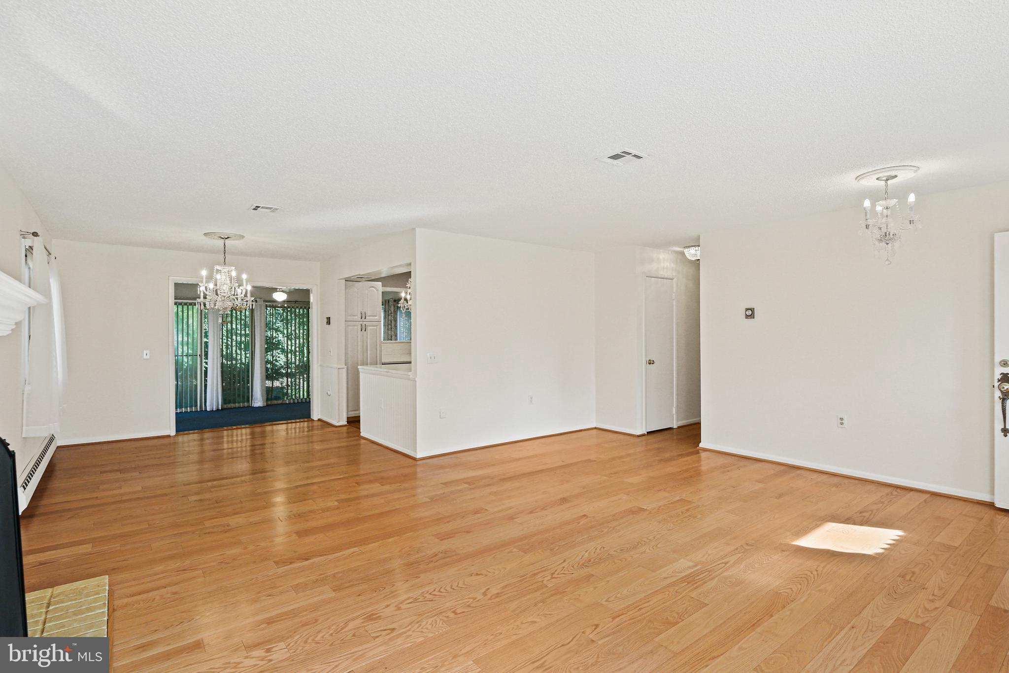 LEISURE WORLD - Residential