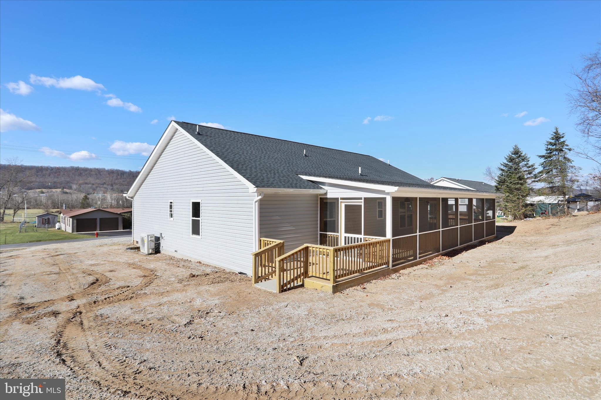 CAPON CORNERS - Residential