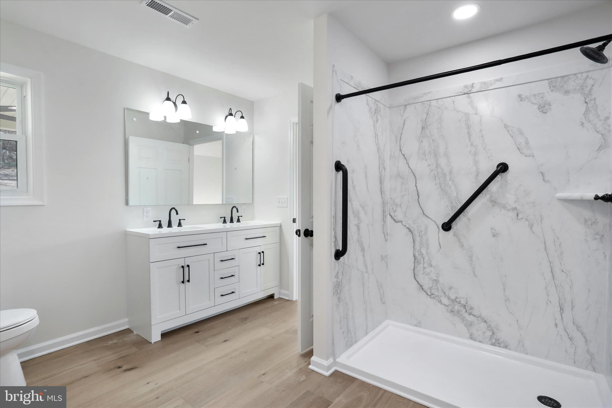 CAPON CORNERS - Residential