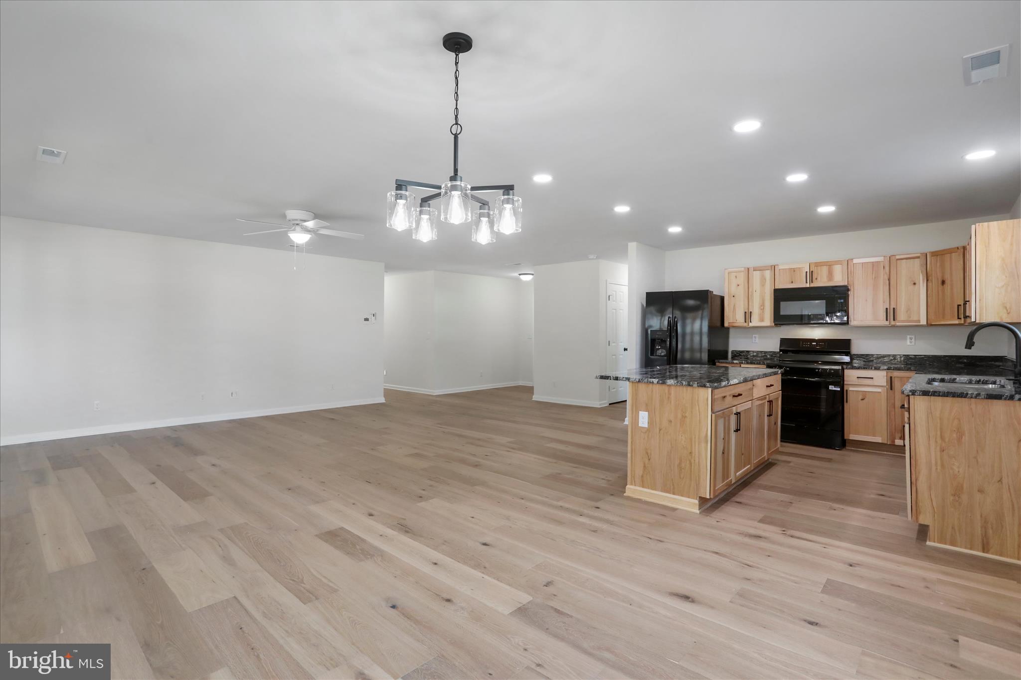 CAPON CORNERS - Residential