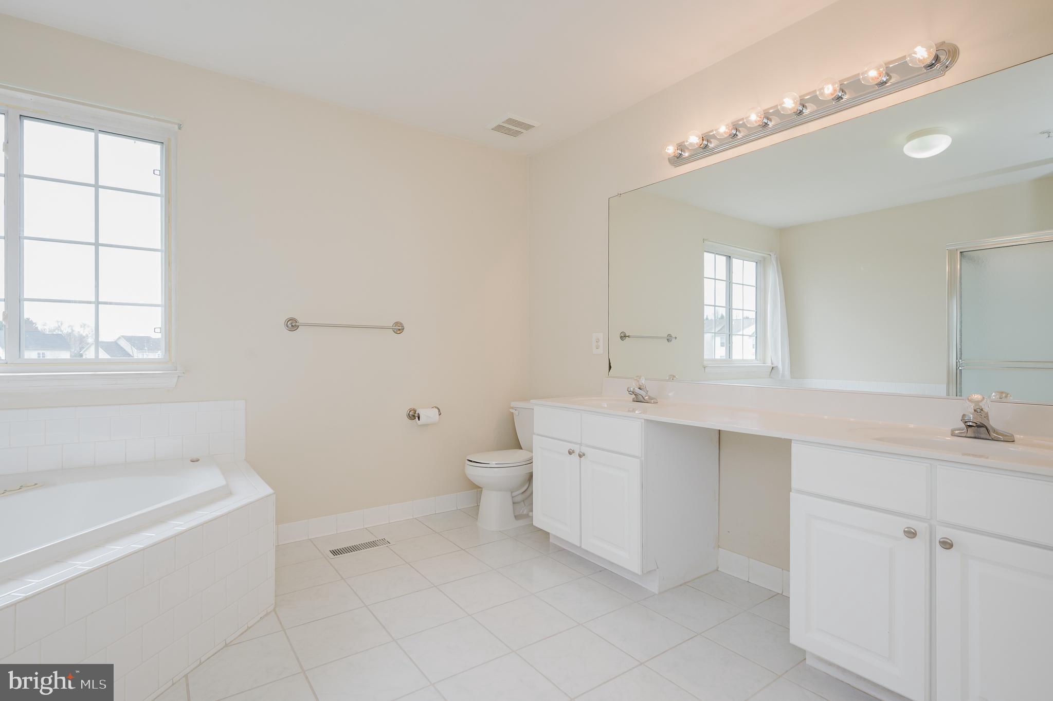 MONMOUTH MEADOWS - Residential