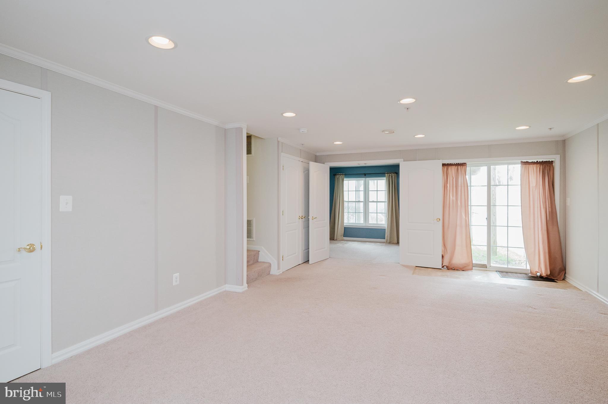 MONMOUTH MEADOWS - Residential