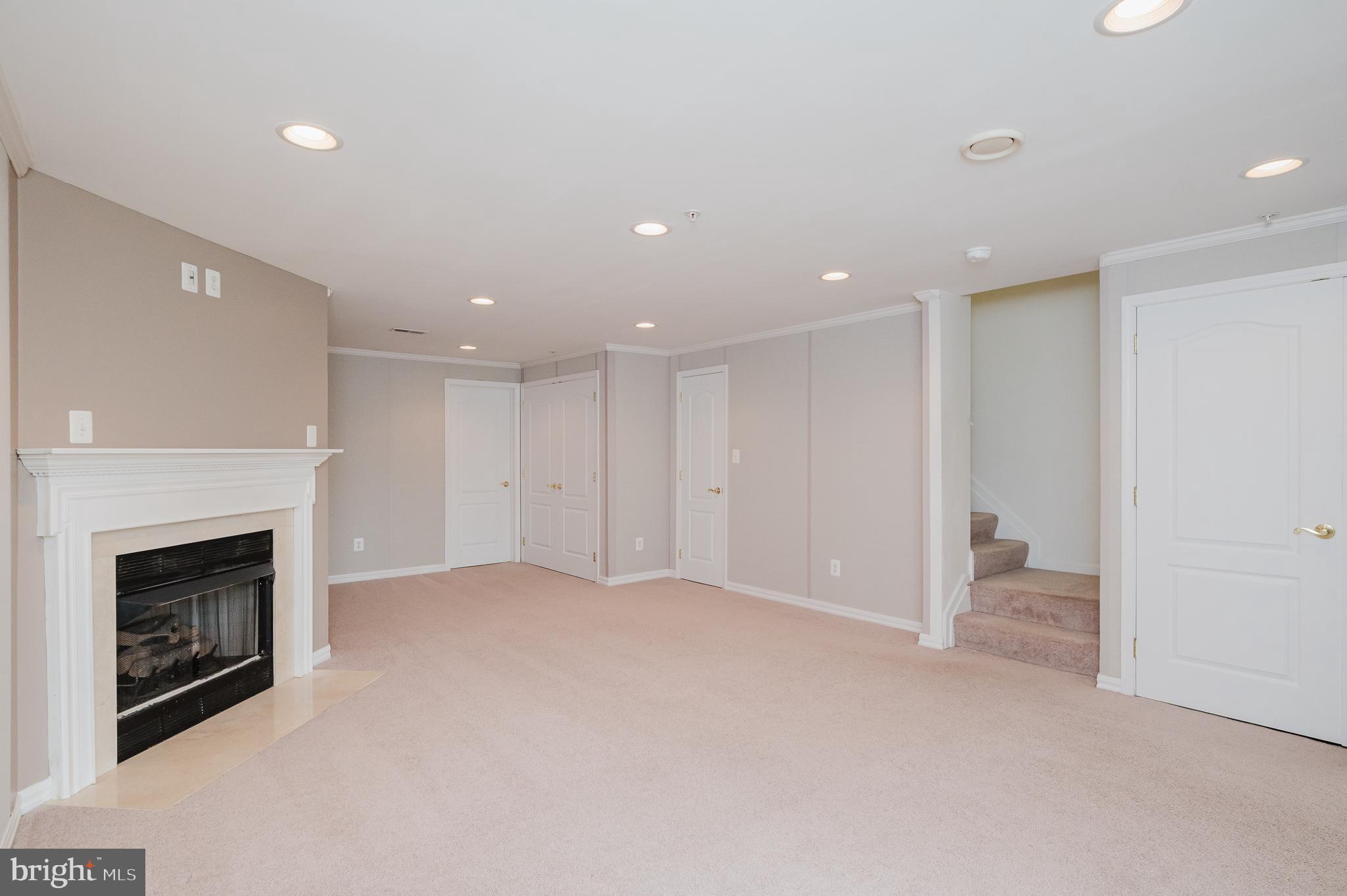 MONMOUTH MEADOWS - Residential