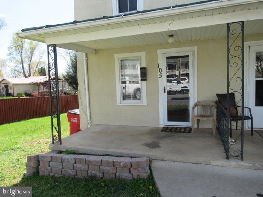 Nice 2 bedroom, 1 bath duplex in Ranson.   No pets.  No smoking. Background/credit check required. Available 7/1/25.