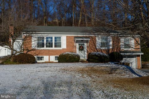 Photo of 220 Bethel Drive, LANCASTER, PA 17601 (MLS # PALA2062594)