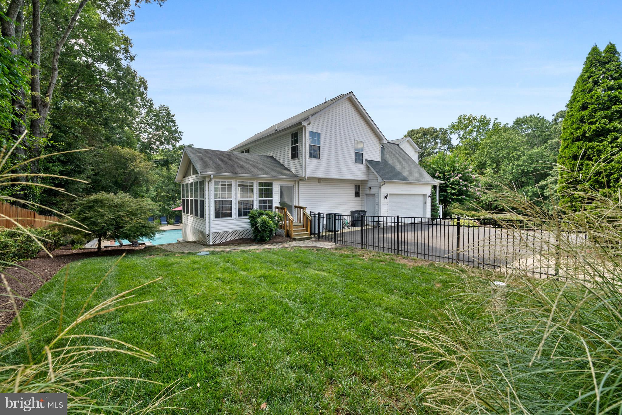 11885 EASTER LANE